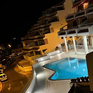  Apartment Cristianos Vistas Al Mar Y Cerca De La Playa Spain
